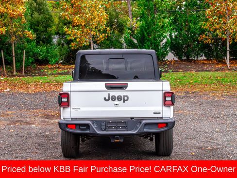 Used 2020 Jeep Gladiator Overland image 7