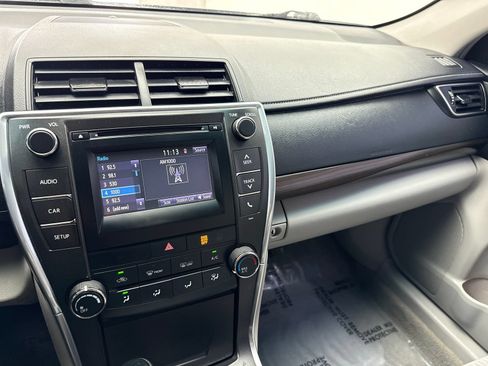 Used 2017 Toyota Camry LE FWD image 24