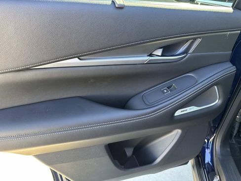 Certified 2025 INFINITI QX60 Luxe image 10