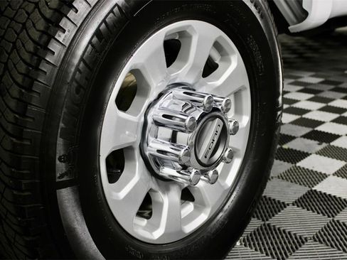 Used 2023 Ford F350 XLT w/ 360-Degree Camera Package image 13