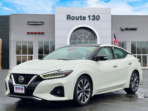 Used 2022 Nissan Maxima Platinum w/ Sport Mat Group image 2