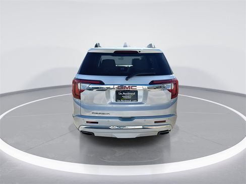 Used 2023 GMC Acadia Denali w/ Denali Ultimate Package image 7