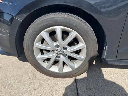 Used 2015 Volkswagen Jetta SE FWD image 5