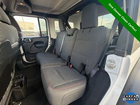 Used 2025 Jeep Wrangler Unlimited Rubicon AWD/4WD image 10