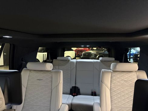 Used 2026 Cadillac Escalade V w/ LPO, ONYX Package AWD/4WD image 36