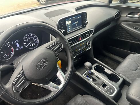 Used 2020 Hyundai Santa Fe SE image 11