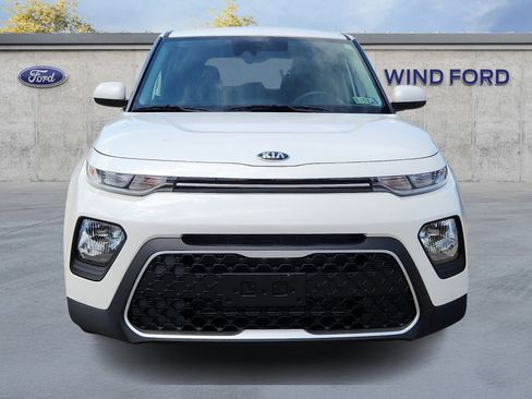 Used 2020 Kia Soul S FWD image 2