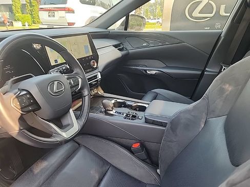 Certified 2025 Lexus RX 450h AWD w/ Convenience Package image 12
