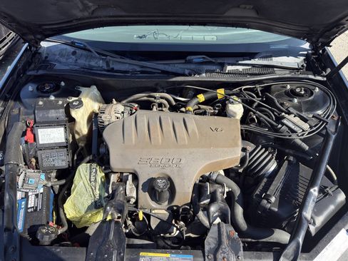 Used 2005 Chevrolet Impala LS w/ Sun And Sound Package FWD image 16