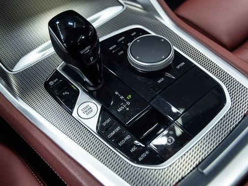 Used 2022 BMW X6 xDrive40i w/ M Sport Package image 19