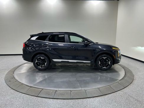 New 2026 Kia Sportage EX w/ EX Panorama Roof Package image 4