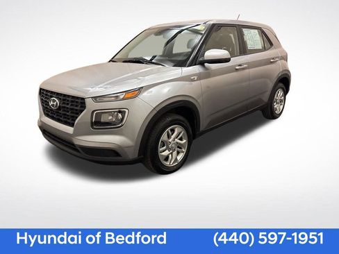 New 2026 Hyundai Venue SE FWD image 1