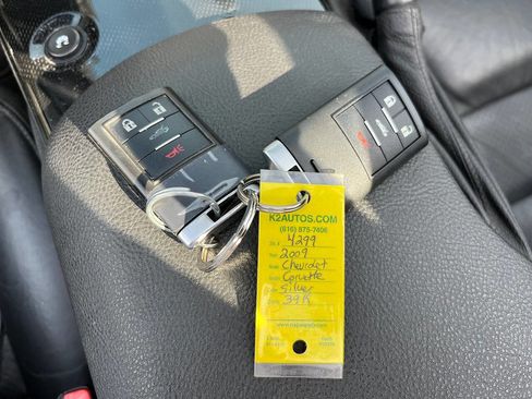 Used 2009 Chevrolet Corvette Convertible w/ Preferred Equipment Group RWD image 12