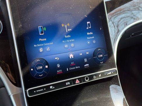 Used 2023 Mercedes-Benz GLC 300 4MATIC image 40