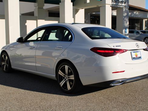 Used 2025 Mercedes-Benz C 300 Sedan image 3