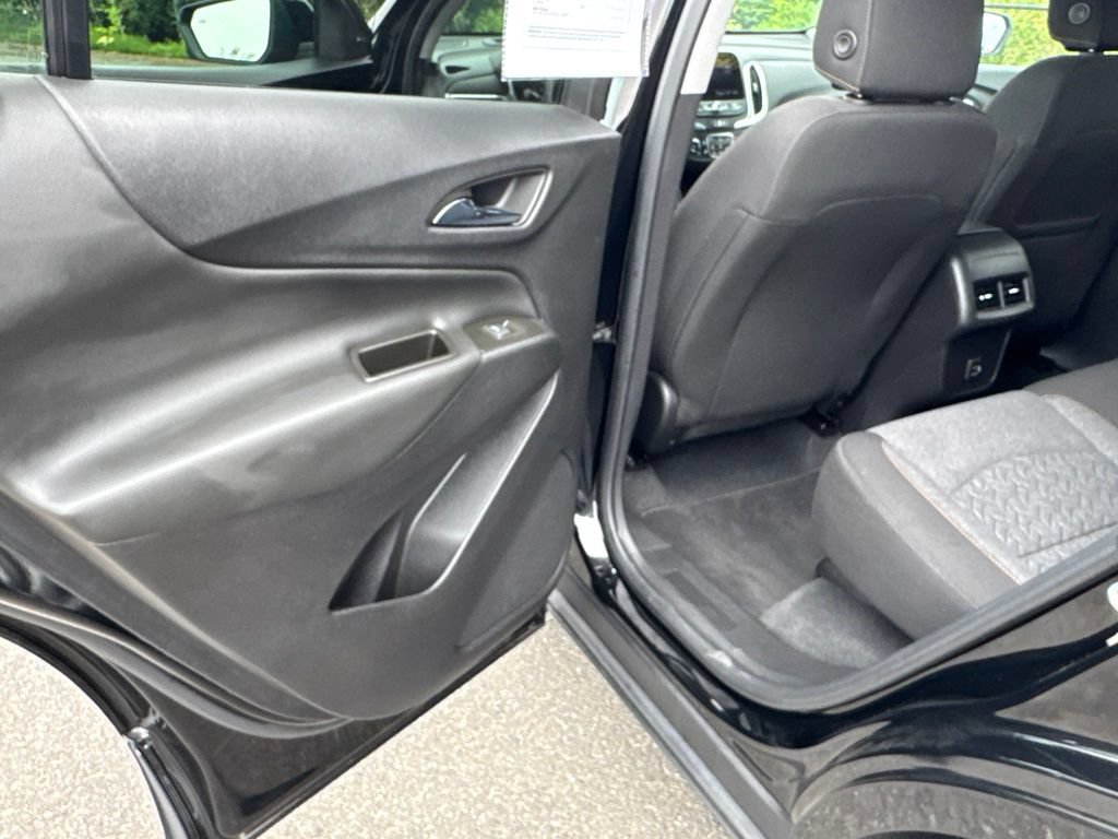 Used 2023 Chevrolet Equinox LT FWD image 36