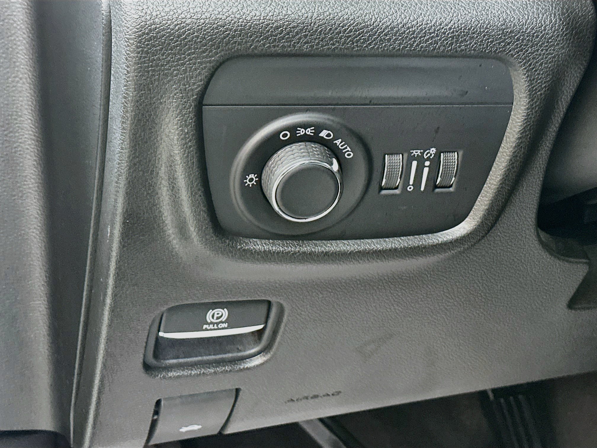Used 2021 Jeep Grand Cherokee L Laredo AWD/4WD image 10
