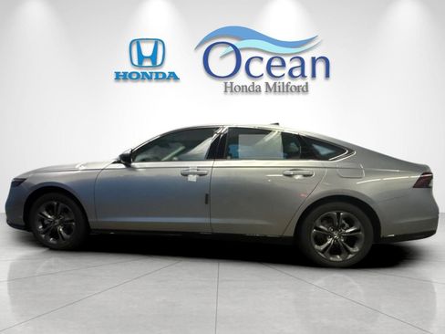 New 2025 Honda Accord EX-L image 2