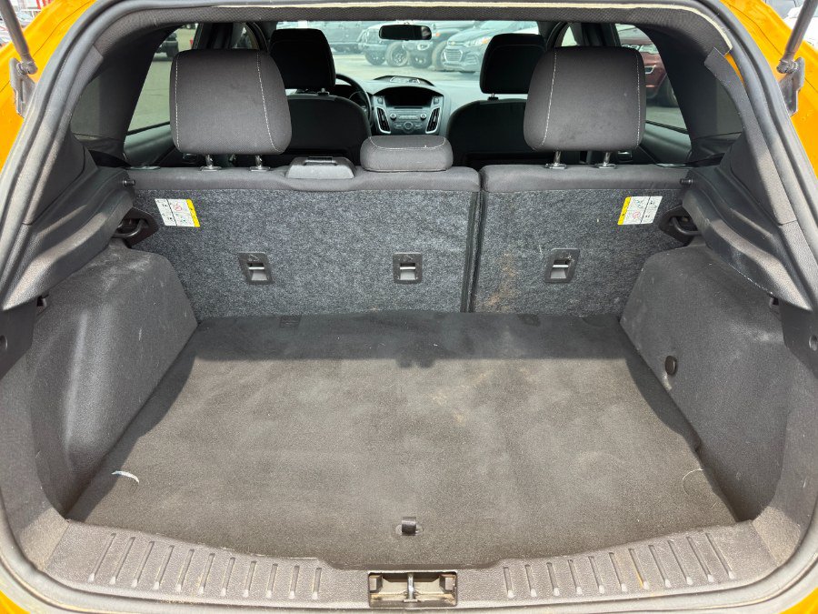 Used 2015 Ford Focus ST FWD image 17
