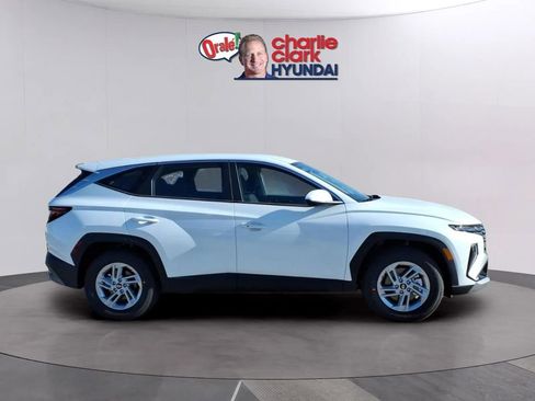 New 2026 Hyundai Tucson SE FWD image 6
