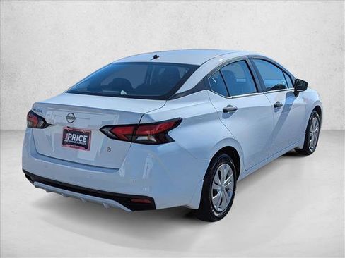 Used 2025 Nissan Versa S w/ Trunk Package image 5