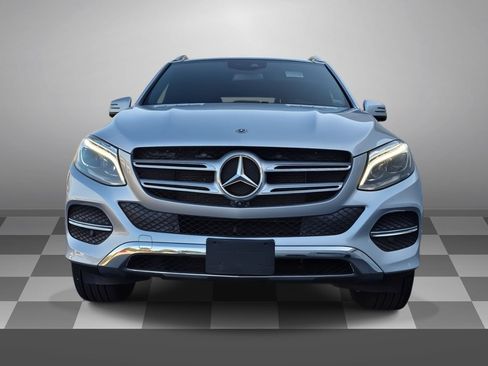 Used 2019 Mercedes-Benz GLE 400 4MATIC image 2