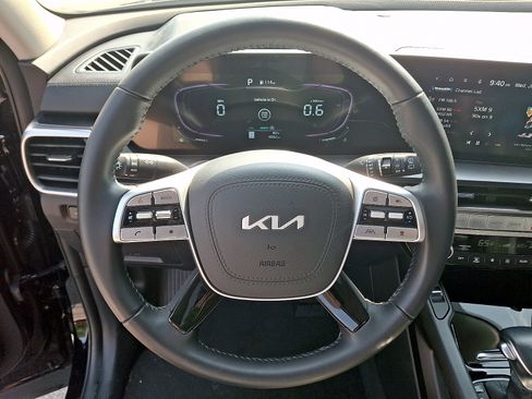 Used 2025 Kia Telluride S AWD/4WD image 21