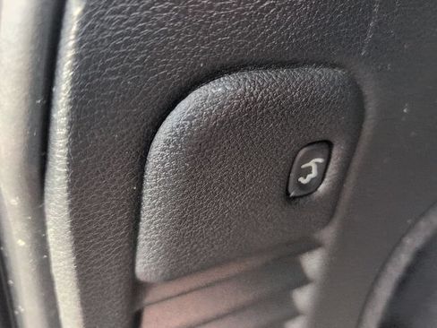 Used 2019 Jeep Grand Cherokee Altitude AWD/4WD image 37
