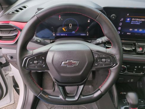 Certified 2025 Chevrolet TrailBlazer RS w/ Convenience Package image 12