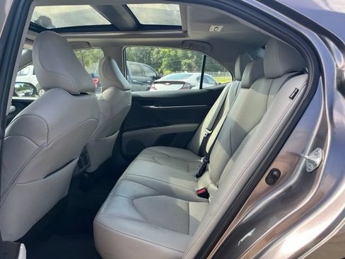 Used 2023 Toyota Camry XLE FWD image 11