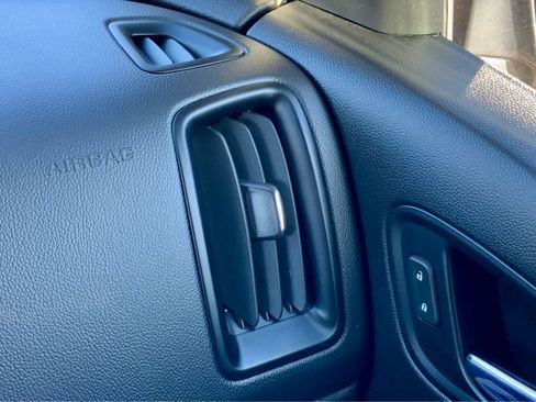 Used 2019 Chevrolet Colorado ZR2 image 49