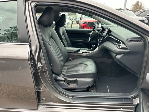 Used 2024 Toyota Camry SE image 22