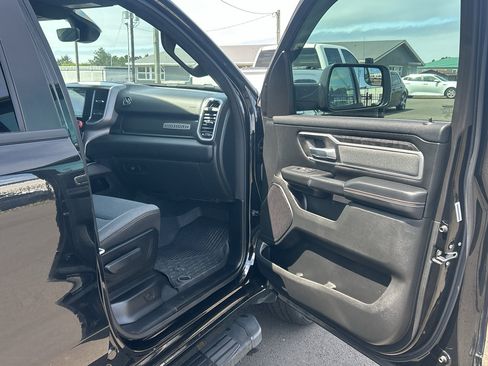 Used 2022 RAM 1500 Big Horn AWD/4WD image 30