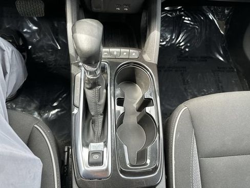 Used 2024 Chevrolet TrailBlazer LT w/ LT Cold Weather Package FWD image 23