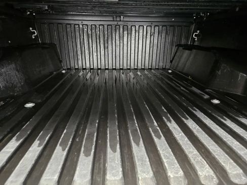 Used 2019 Toyota Tacoma SR5 image 10