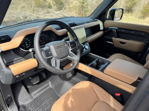 New 2026 Land Rover Defender 110 X-Dynamic SE AWD/4WD image 10