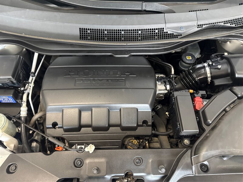 Used 2014 Honda Odyssey Touring image 11