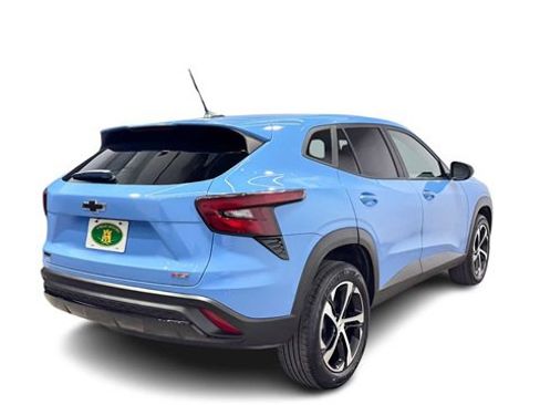 Used 2024 Chevrolet Trax RS w/ Driver Confidence Package image 2