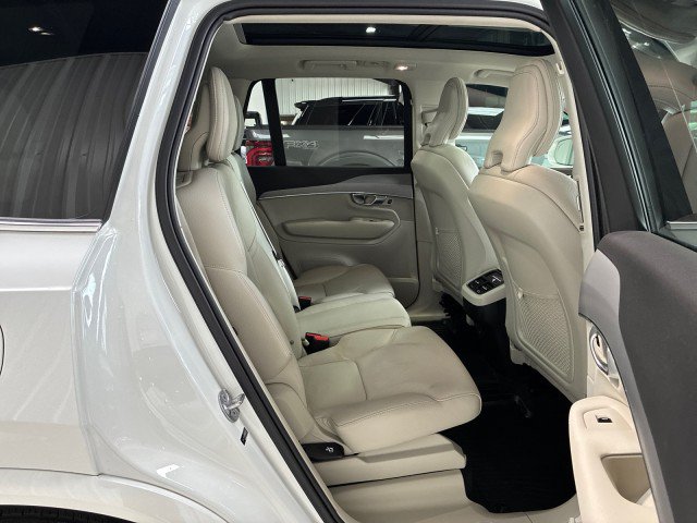Used 2024 Volvo XC90 B5 Core w/ Protection Package Premier AWD/4WD image 14