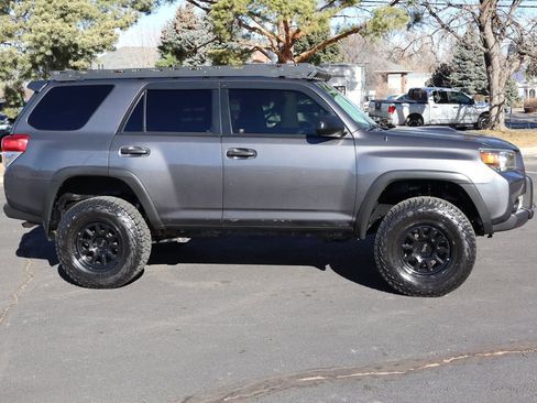 Used 2013 Toyota 4Runner 4WD image 3