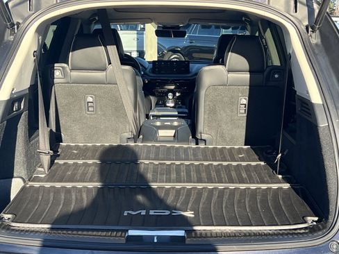 Used 2023 Acura MDX Advance image 22