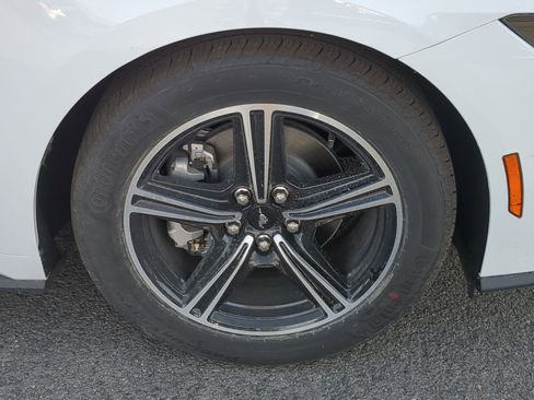 New 2025 Ford Mustang Premium image 17