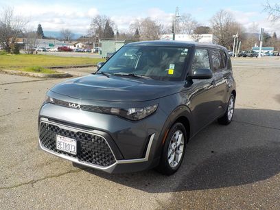 Used 2023 Kia Soul LX w/ LX Technology Package