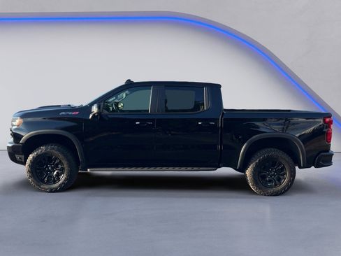 Used 2025 Chevrolet Silverado 1500 ZR2 w/ Technology Package image 12