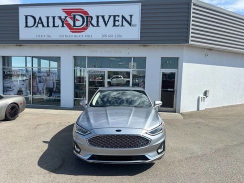 Used 2020 Ford Fusion Titanium image 2