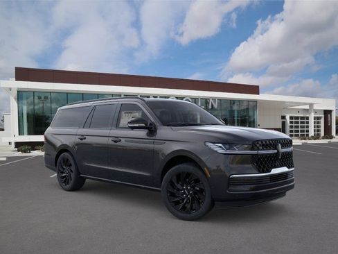 New 2025 Lincoln Navigator L Reserve w/ Jet Appearance Package AWD/4WD image 7