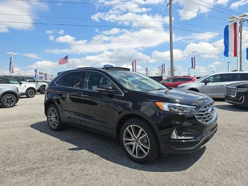 Used 2024 Ford Edge Titanium w/ Equipment Group 301A AWD/4WD image 3