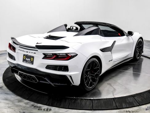 Used 2026 Chevrolet Corvette ZR1 w/ Stealth Interior Trim Package RWD image 23