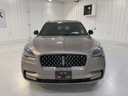 Used 2021 Lincoln Aviator Grand Touring w/ Elements Package Plus image 8