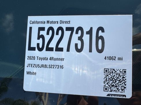 Used 2020 Toyota 4Runner SR5 Premium w/ Moonroof Package RWD image 16
